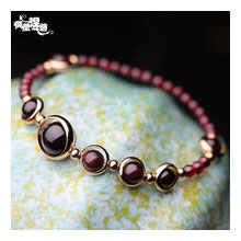 凤凰涅磐石榴石手链单圈天然水晶配饰女生日礼物民族风手工饰品